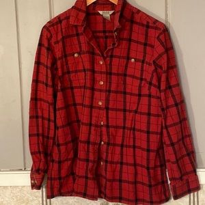 DULUTH TRADING CO red and black flannel with front pockets L